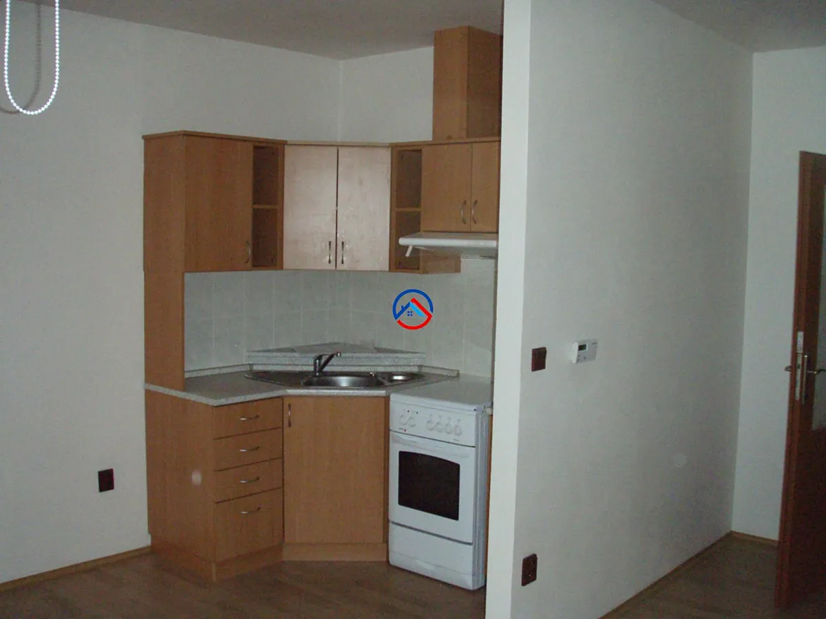 Pronájem bytu 1+kk 40 m²